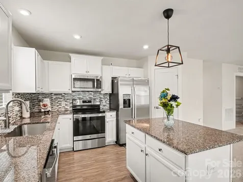 5513 Hughesdale Drive Charlotte NC 28215