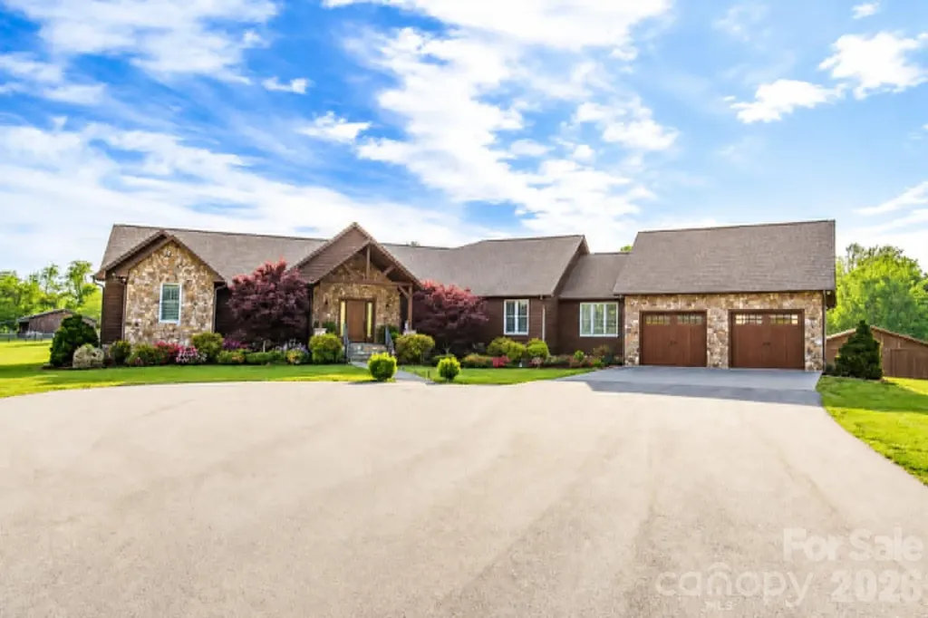 1083 Union Community Road Thurmond NC 28683