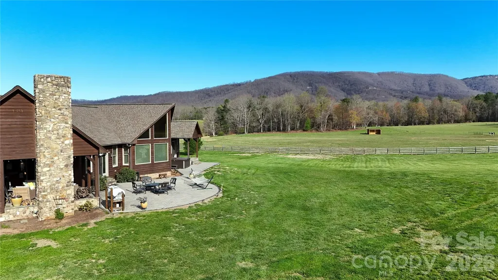 1083 Union Community Road Thurmond NC 28683