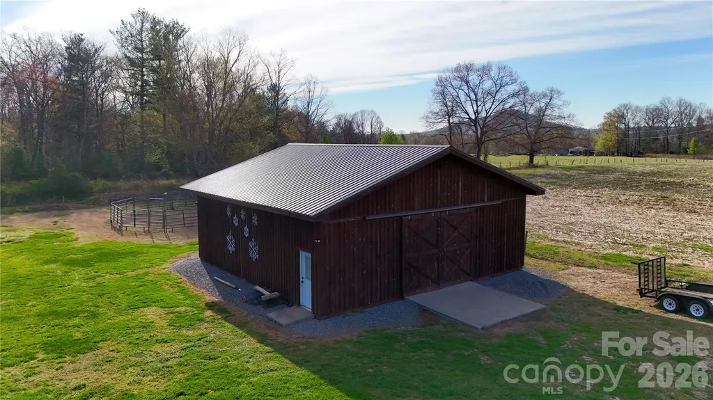 1083 Union Community Road Thurmond NC 28683