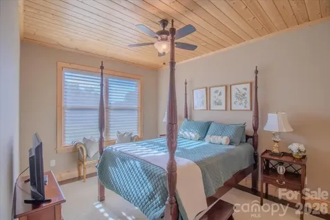 1083 Union Community Road Thurmond NC 28683