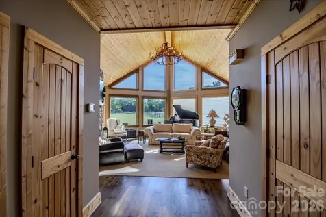 1083 Union Community Road Thurmond NC 28683