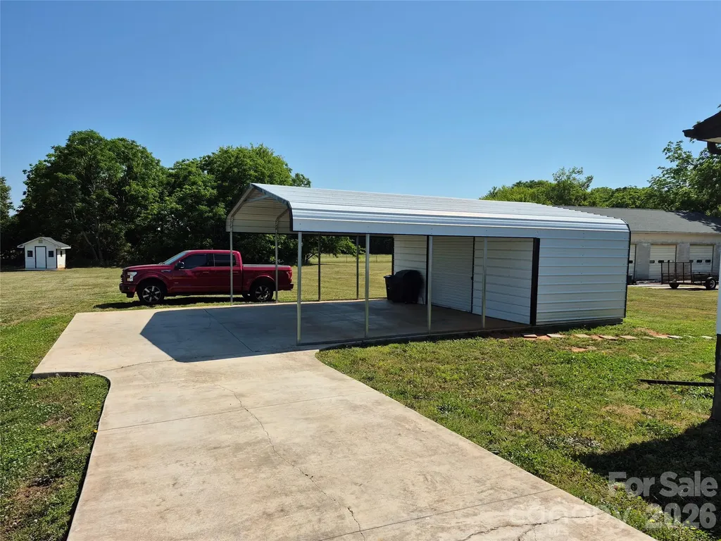 4438 Reepsville Road Vale NC 28168
