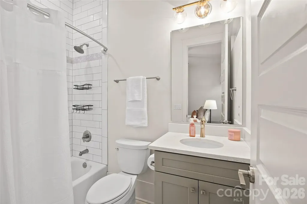 425 Pecan Avenue Charlotte NC 28204
