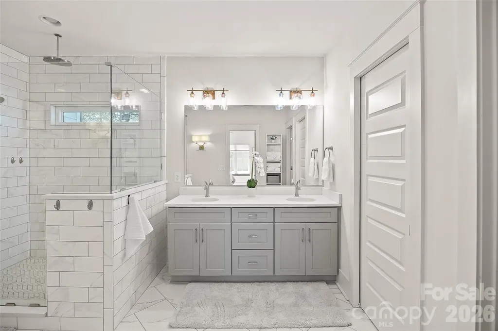 425 Pecan Avenue Charlotte NC 28204