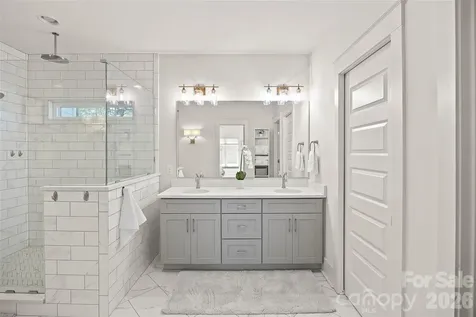 425 Pecan Avenue Charlotte NC 28204