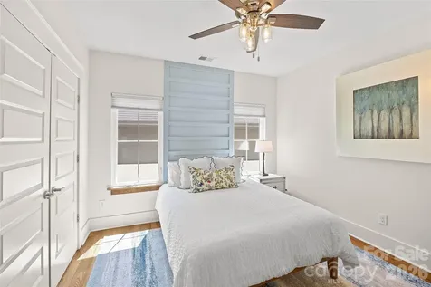 425 Pecan Avenue Charlotte NC 28204