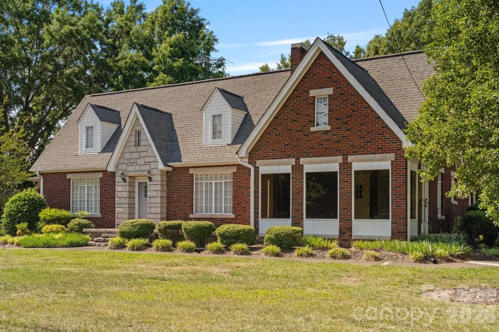 4255 Nc Hwy 24/27 Highway E Midland NC 28107