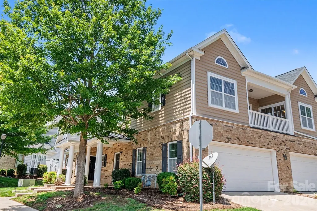 15323 Barossa Valley Street Charlotte NC 28277