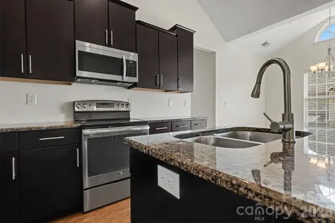 15323 Barossa Valley Street Charlotte NC 28277