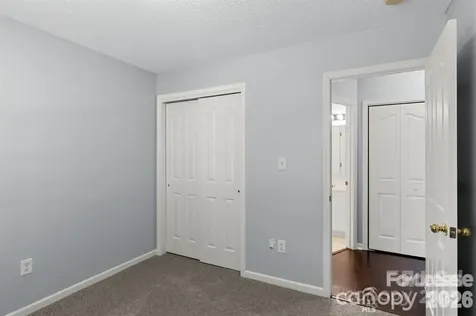 6828 Ayrshire Glen Place Charlotte NC 28273