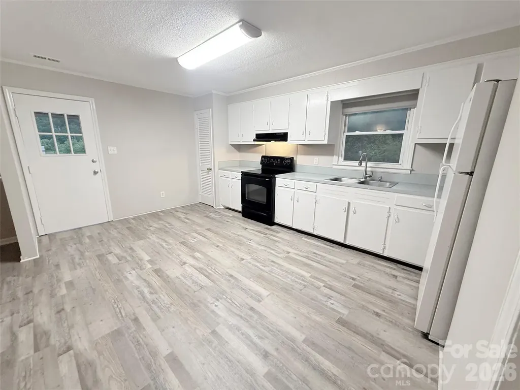 5221 Roy Ballard Street Denver NC 28037