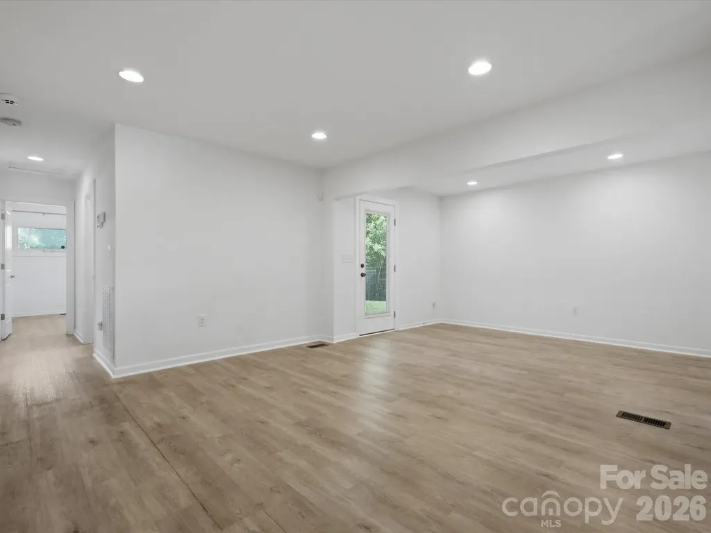 3633 Rosehaven Drive Charlotte NC 28205