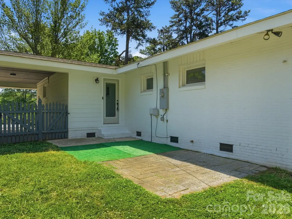 3633 Rosehaven Drive Charlotte NC 28205
