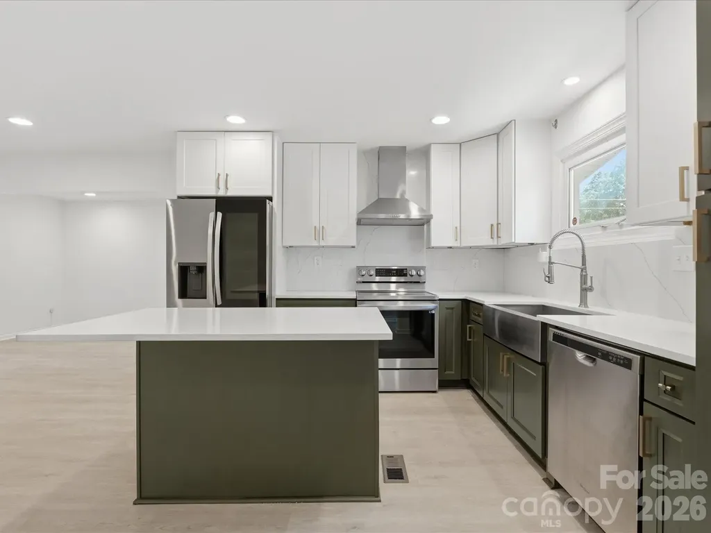3633 Rosehaven Drive Charlotte NC 28205