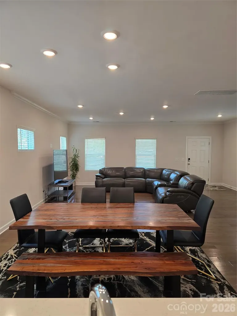 1221 Colgher Street Charlotte NC 28227