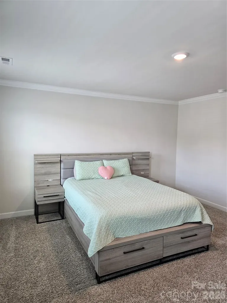 1221 Colgher Street Charlotte NC 28227