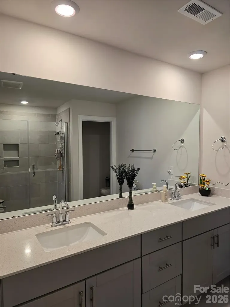 1221 Colgher Street Charlotte NC 28227