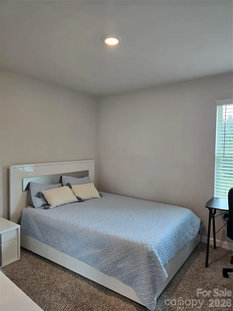 1221 Colgher Street Charlotte NC 28227