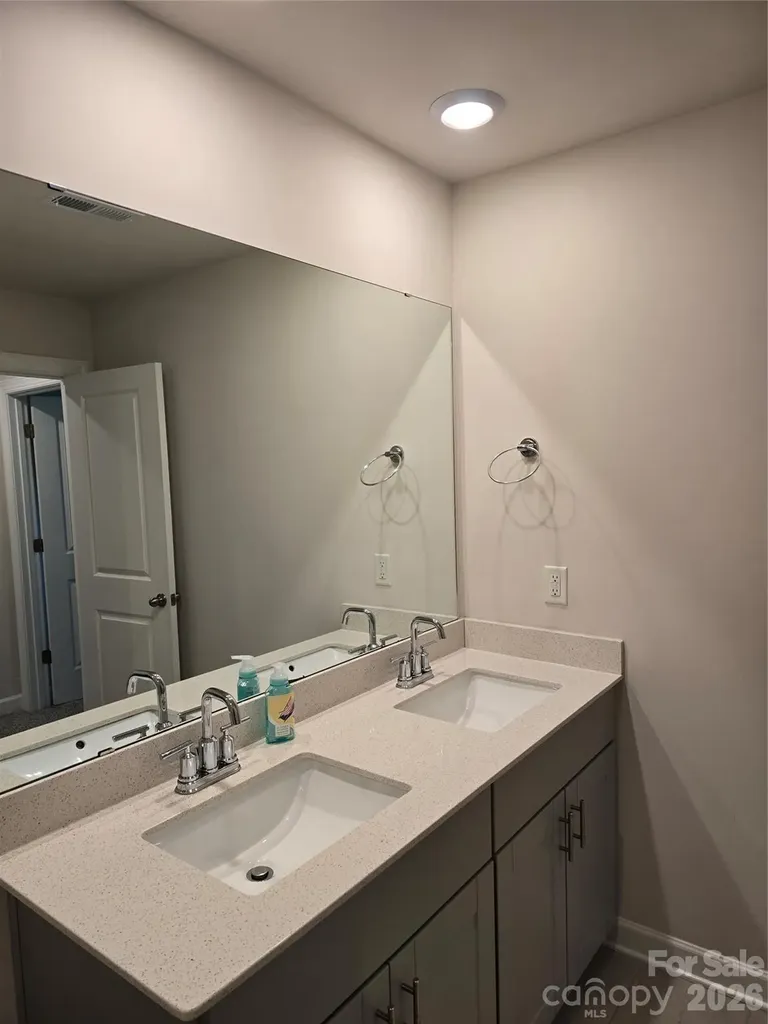1221 Colgher Street Charlotte NC 28227