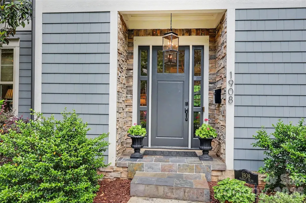 1908 Nassau Boulevard Charlotte NC 28205