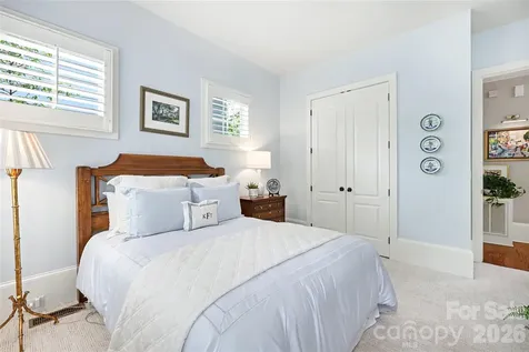 1908 Nassau Boulevard Charlotte NC 28205