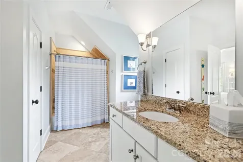 1908 Nassau Boulevard Charlotte NC 28205