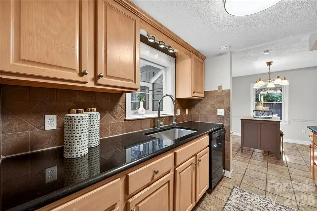 4330 Brookfield Drive Charlotte NC 28210