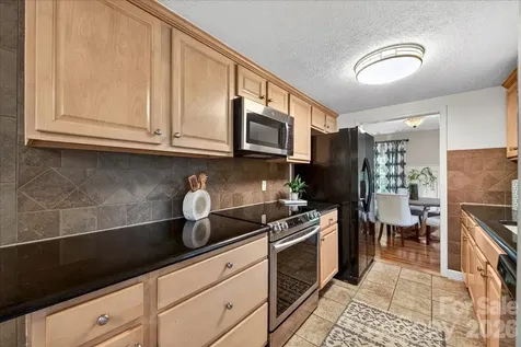 4330 Brookfield Drive Charlotte NC 28210