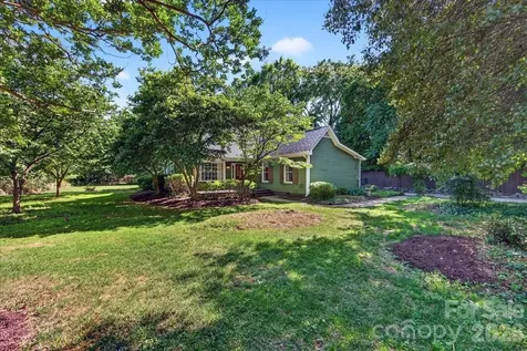 4330 Brookfield Drive Charlotte NC 28210