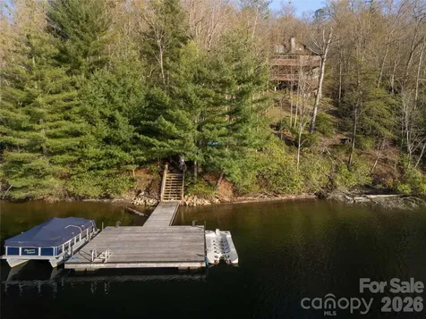 98 Eagle Watch Drive Tuckasegee NC 28783