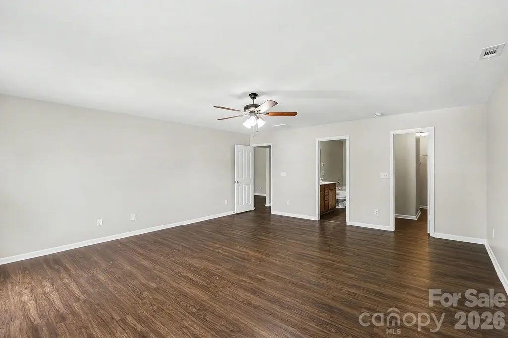 5618 Stowe Derby Drive Charlotte NC 28278