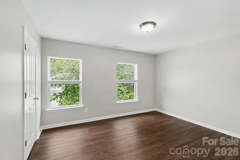 5618 Stowe Derby Drive Charlotte NC 28278