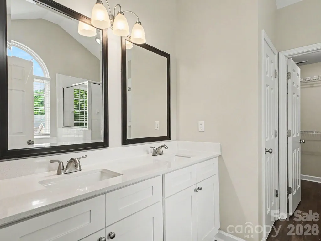12102 Hampton Place Drive Charlotte NC 28269