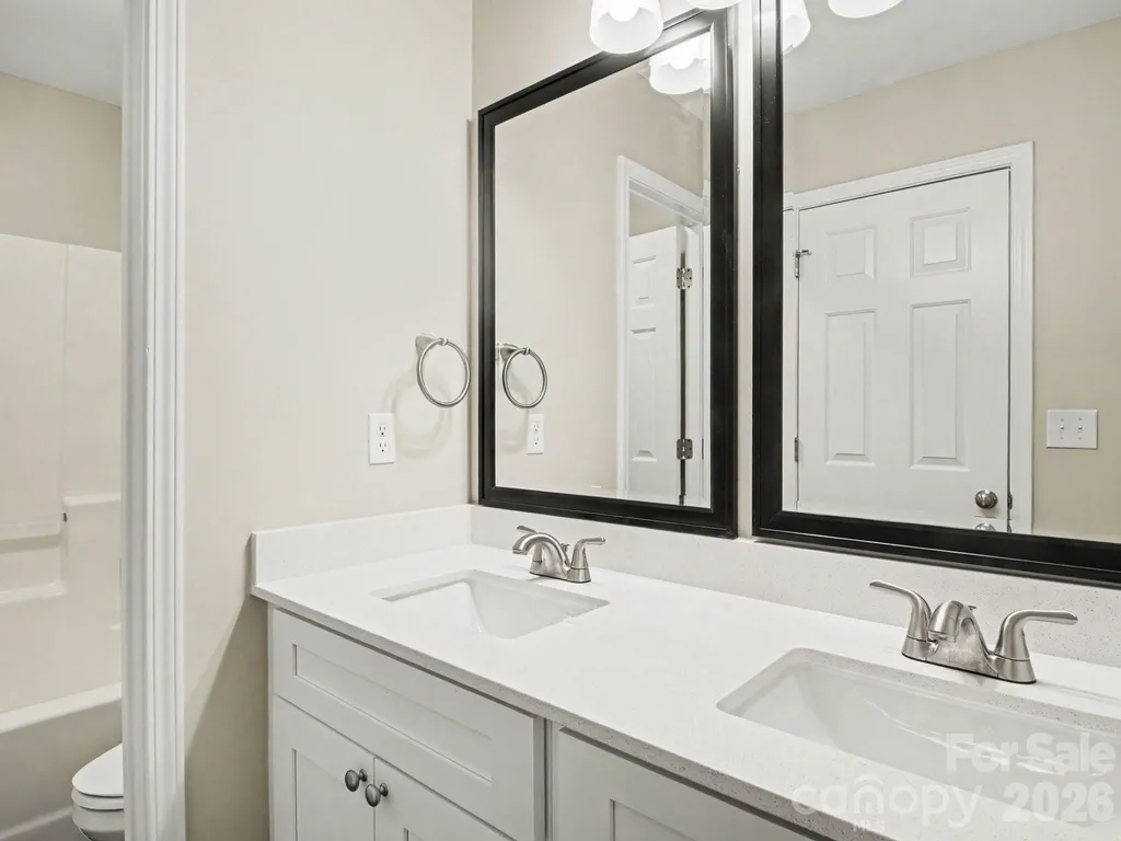 12102 Hampton Place Drive Charlotte NC 28269