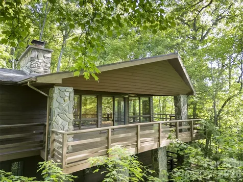 1126 Scenic Circle Waynesville NC 28786