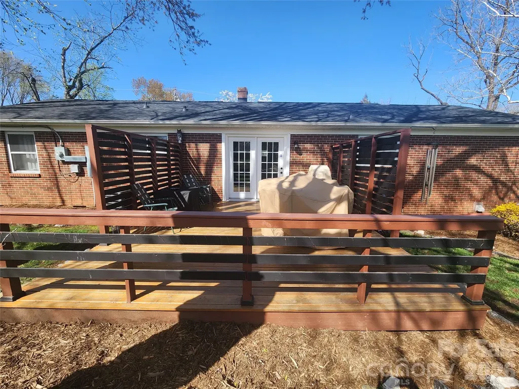 492 14th Avenue Drive NE Hickory NC 28601