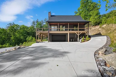 96 Crystal Lake Drive Hendersonville NC 28739