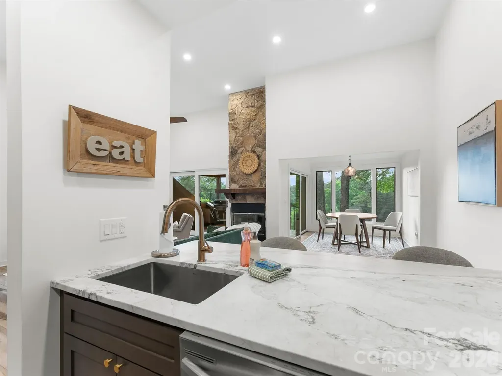 144 Racquet Club Villas Drive Sapphire NC 28774