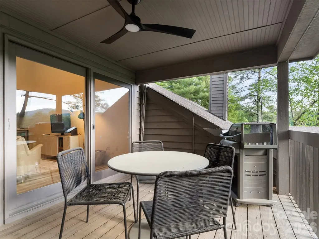 144 Racquet Club Villas Drive Sapphire NC 28774