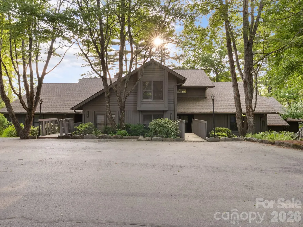 144 Racquet Club Villas Drive Sapphire NC 28774