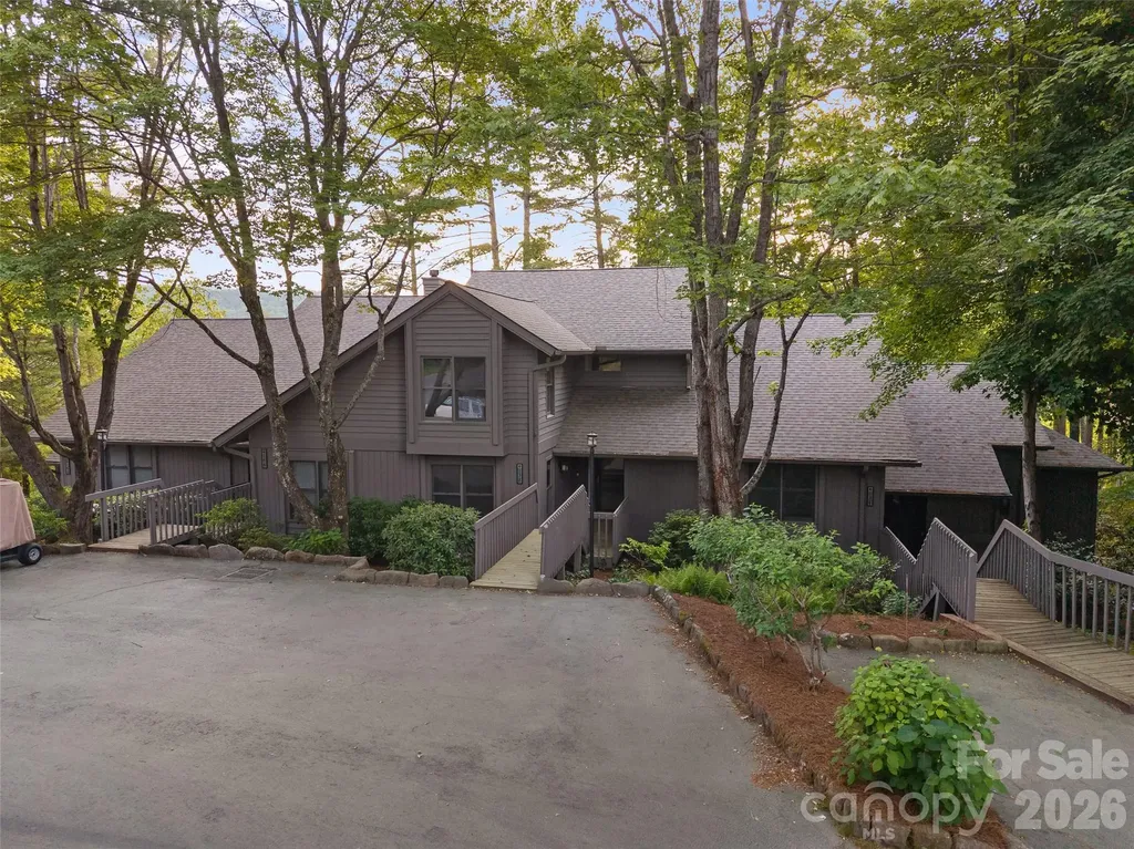144 Racquet Club Villas Drive Sapphire NC 28774