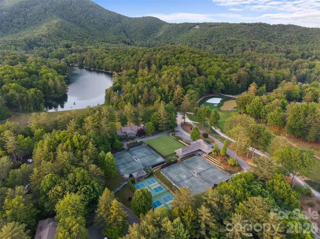 144 Racquet Club Villas Drive Sapphire NC 28774