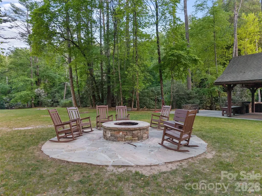 144 Racquet Club Villas Drive Sapphire NC 28774