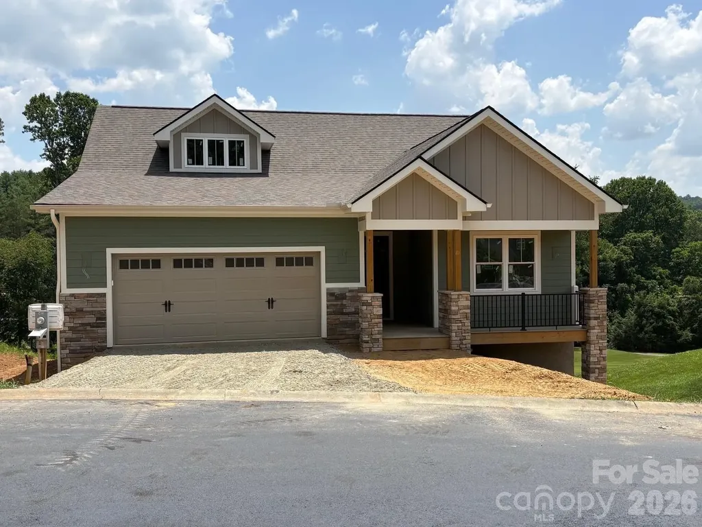 148 Triple Fairways Drive Hendersonville NC 28739