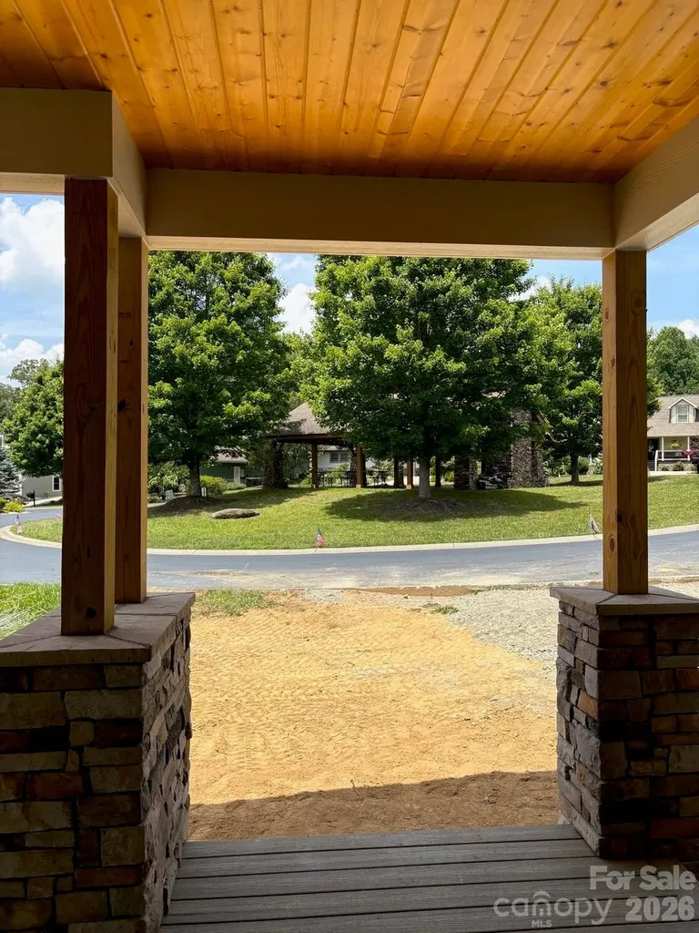 148 Triple Fairways Drive Hendersonville NC 28739