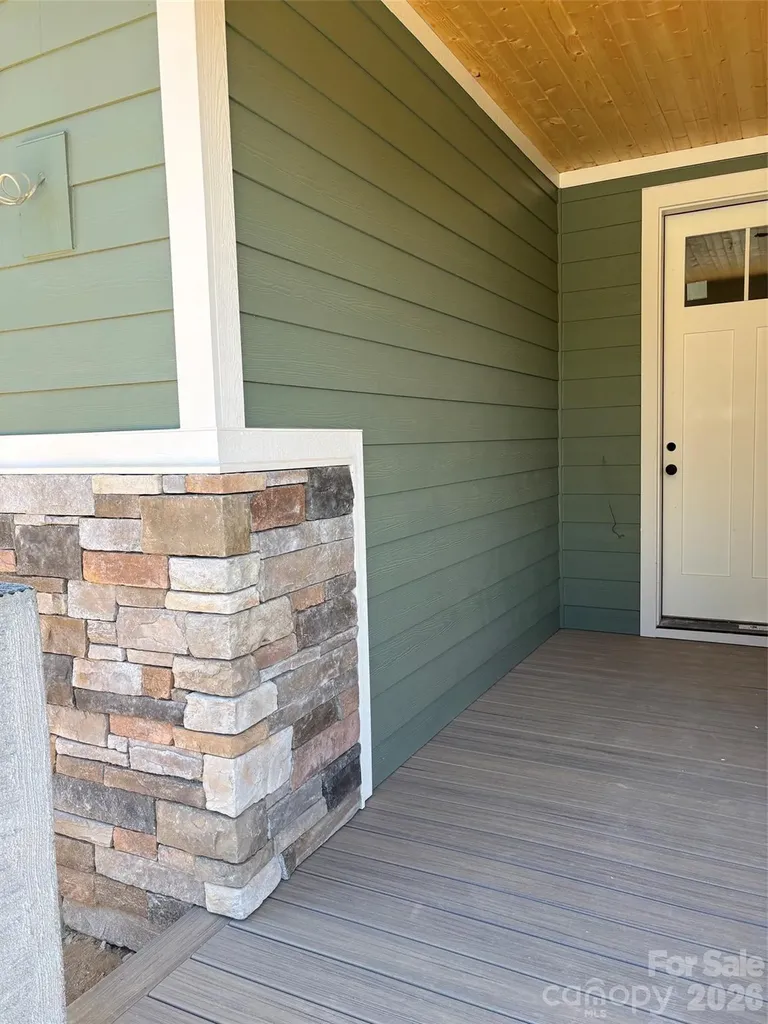148 Triple Fairways Drive Hendersonville NC 28739