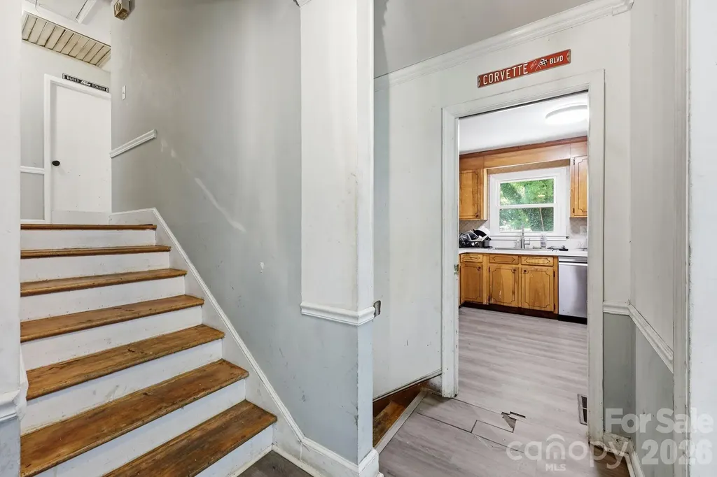 9201 Sandburg Avenue Charlotte NC 28213