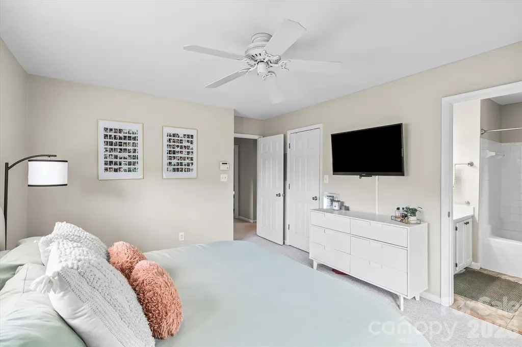 2538 Dilworth Heights Lane Charlotte NC 28209