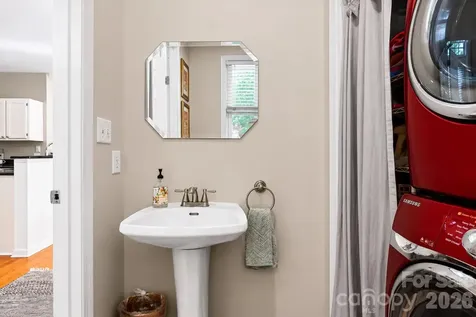 2538 Dilworth Heights Lane Charlotte NC 28209